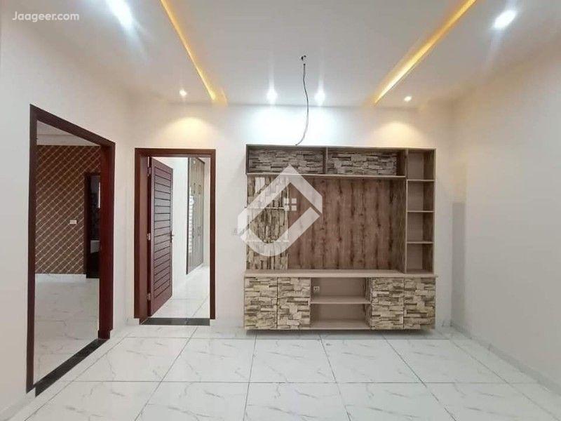 10 Marla Beautiful Double Storey House Is Available For Sale In Citi