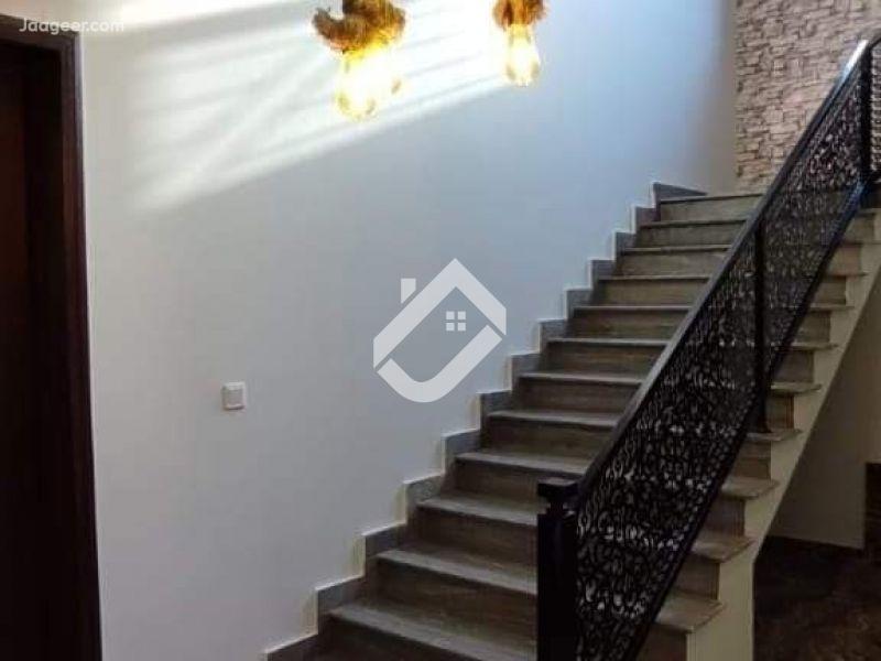 1 Kanal Beautiful Banglow Is Available For Sale In Valencia Town Lahore