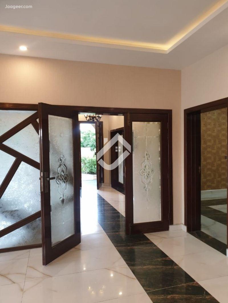 1-kanal-house-is-available-for-sale-in-valencia-town-lahore-lahore