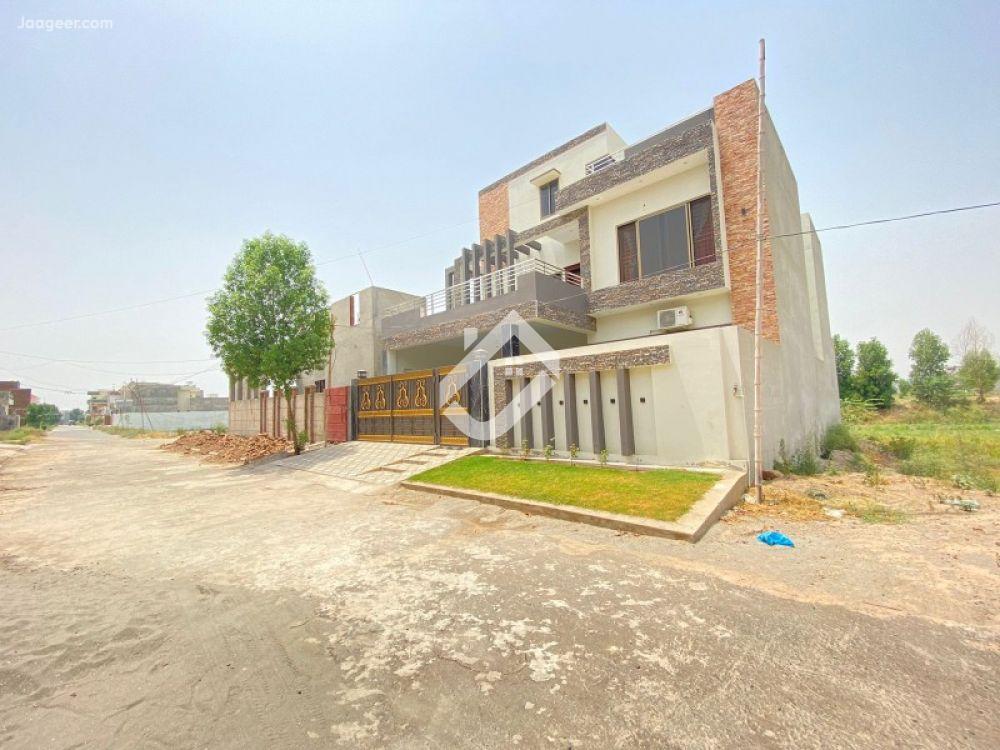 View  10 Marla Double Unit House Is For Sale In Khayaban-E-Naveed in Khayaban E Naveed, Sargodha