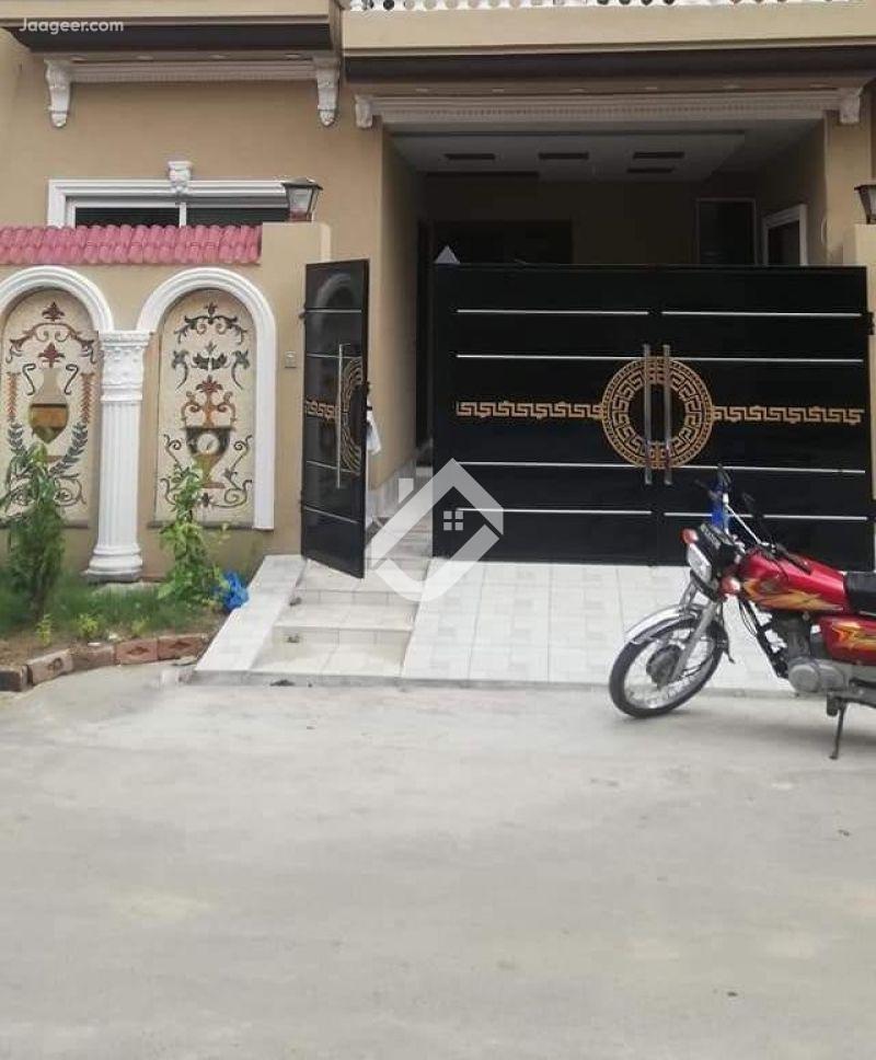 View  10 Marla House Is Available For Sale In Ghalib City  in Ghalib City, Faisalabad