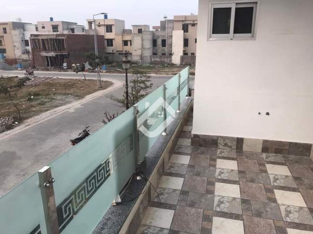 10 Marla Luxury Double Storey House Is Available For Sale In Dream