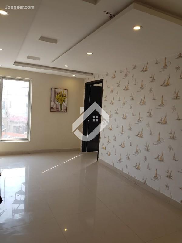View  2 Marla Flat Is Available For Sale In Bahria Town in Bahria Town, Lahore