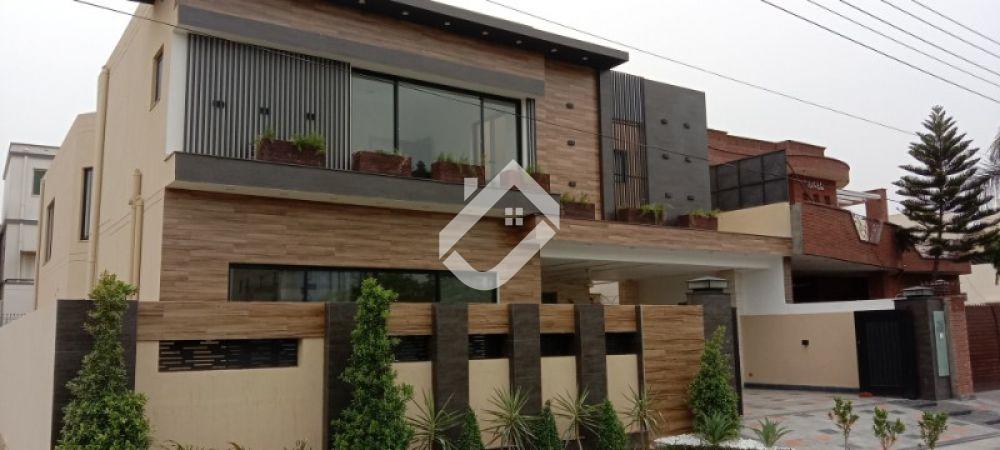 View  1 Kanal  Double Storey Beautiful House For Sale In Valancia Town in Valancia Town, Lahore