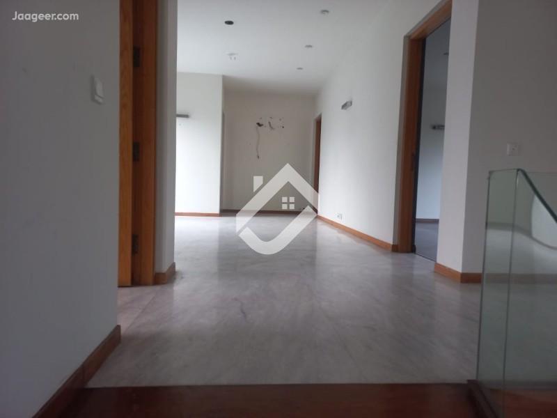 1 Kanal Upper Portion House For Rent In Model Town  in Model Town, Lahore