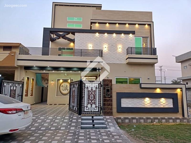 View  10 Marla Double Storey House For Sale  In Central Park Main Ferozpur Road in Central Park, Lahore