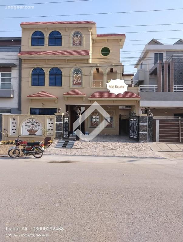 View  10 Marla Double Storey House For Sale In Central Park Main Ferozpur Road in Central Park, Lahore