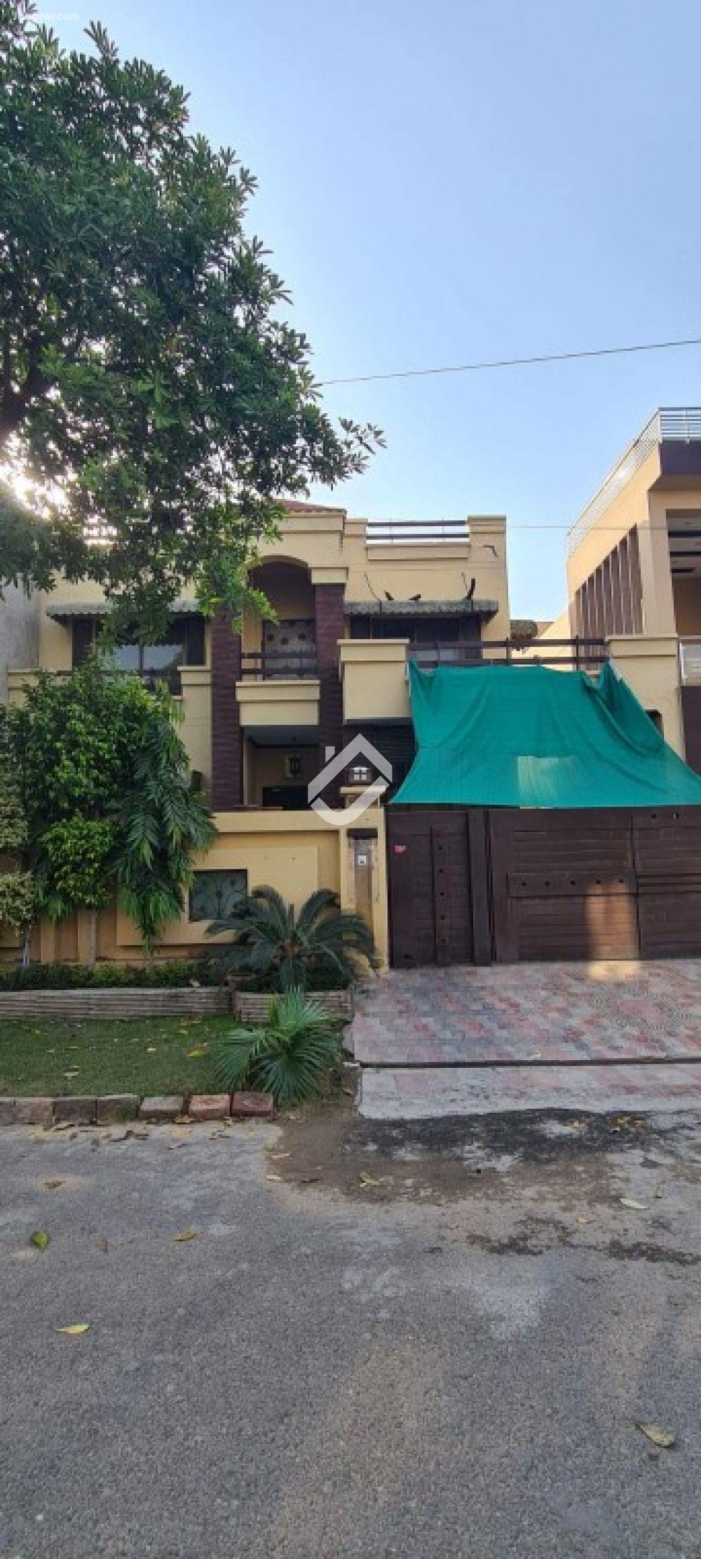 View  10 Marla Double Storey House For Sale In Park View City  in Park View City, Lahore