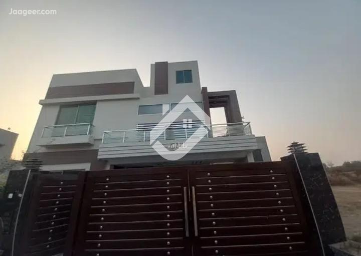 View  10 Marla Lower Portion  House For Rent In Canal Gardens in Canal Gardens, Lahore