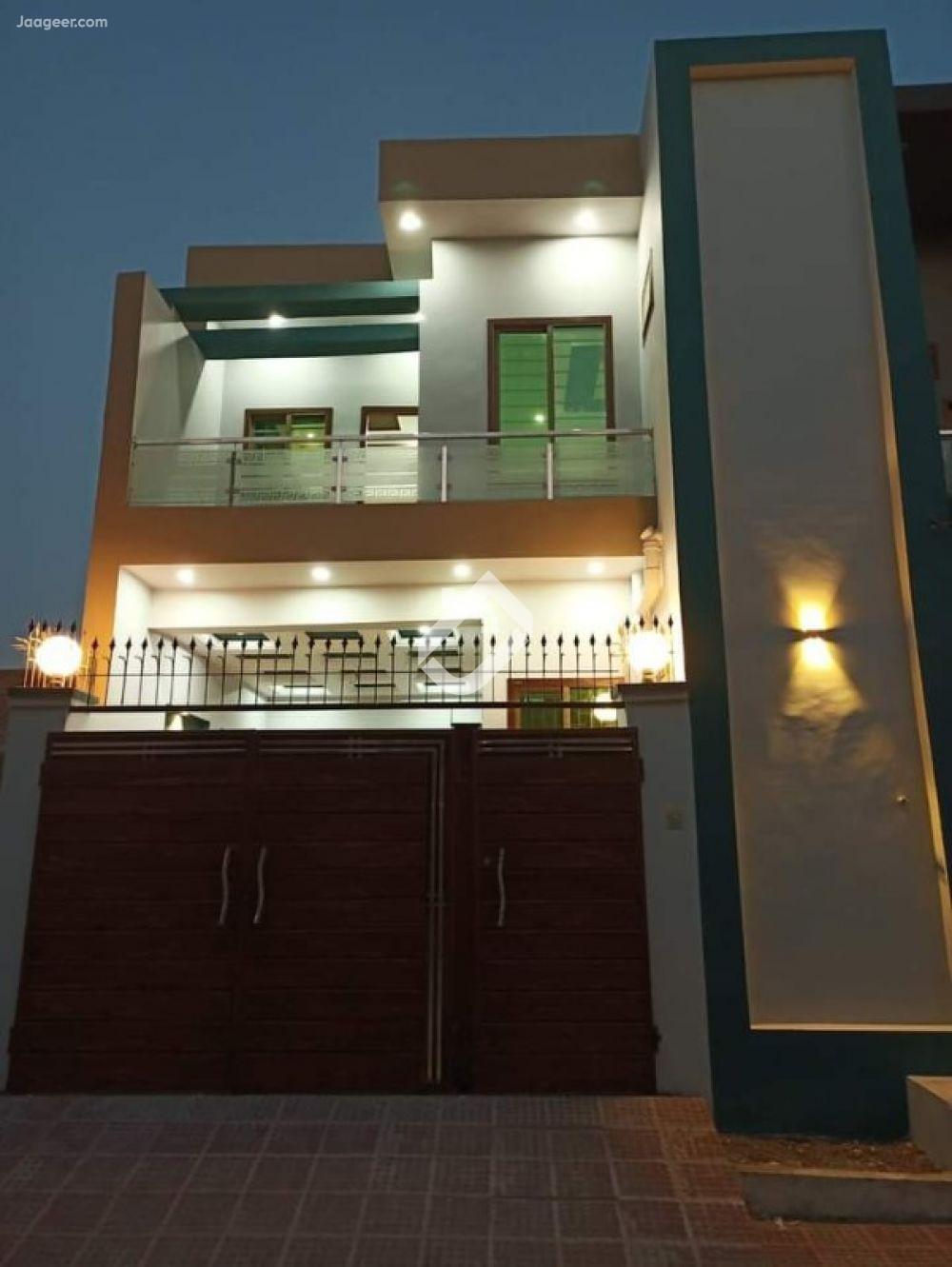 View  4 Marla Double Storey House For Sale In Model Town in Model Town, Multan