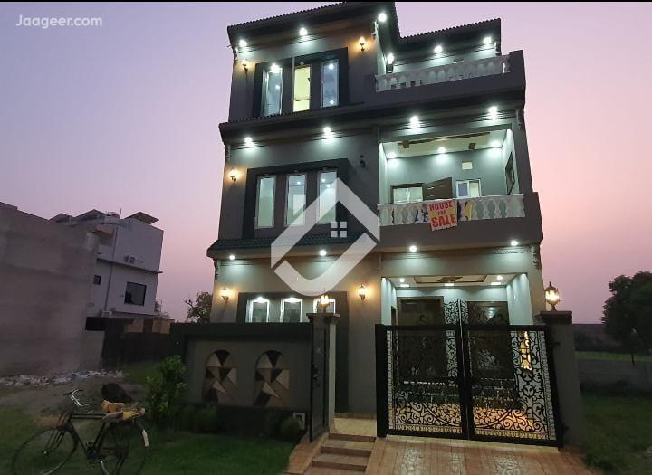 View  5 Marla Double Storey Furnished House For Sale In Park View City in Park View City, Lahore
