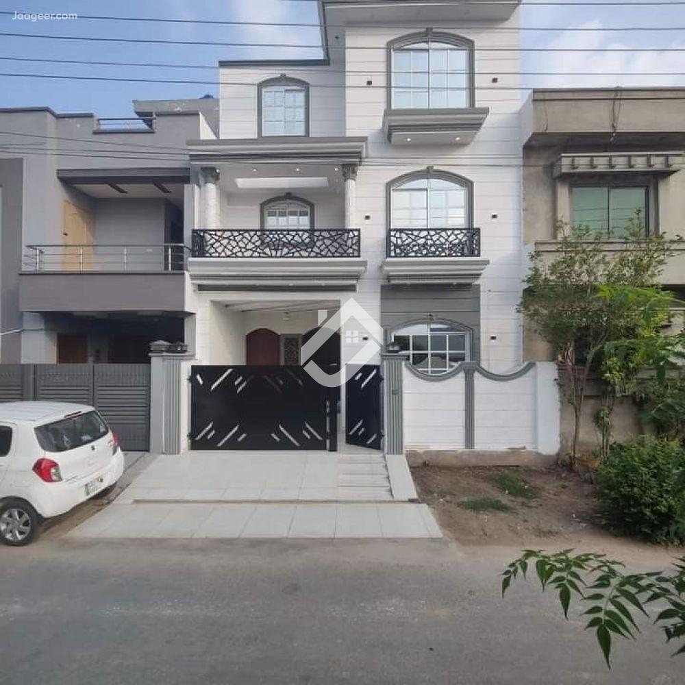 View  5 Marla Double Storey House For Sale In Central Park Housing Society in Central Park, Lahore