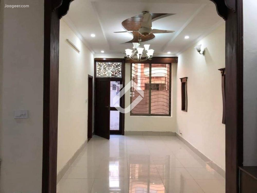 View  5 Marla Lower Portion  For Rent In G11 in G-11, Islamabad