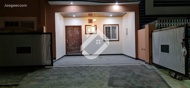 View  5 Marla Upper Portion House For Rent In E 114 in E-114, Islamabad