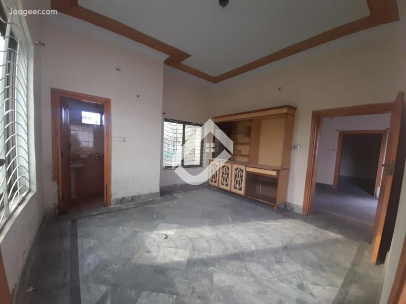 View  5 Marla Upper Portion  House For Rent In Rehmat Park UOS Road in Rehmat Park, Sargodha