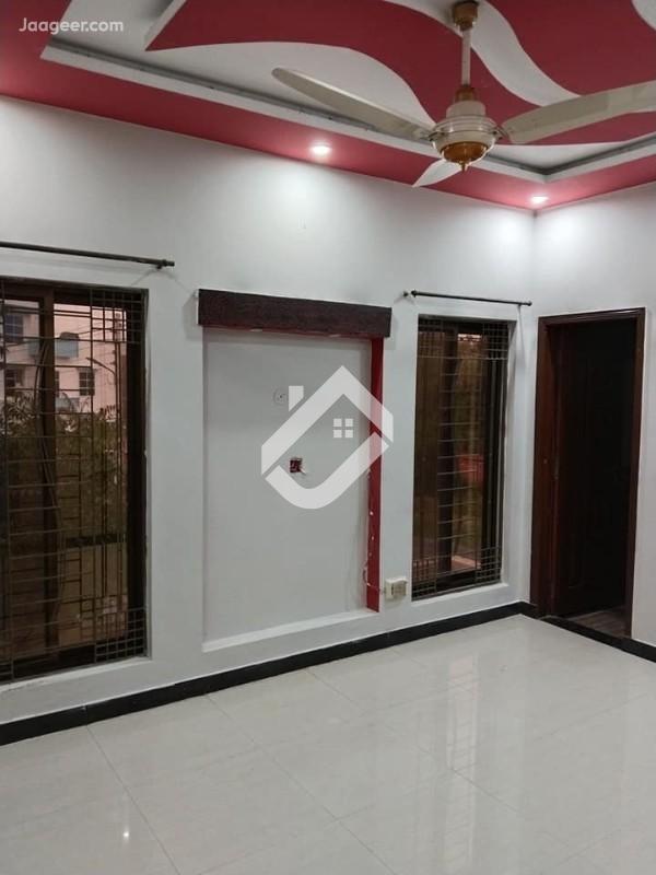 View  8 Marla Upper Portion House For Rent In Central Park Main Ferozpur Road in Central Park, Lahore
