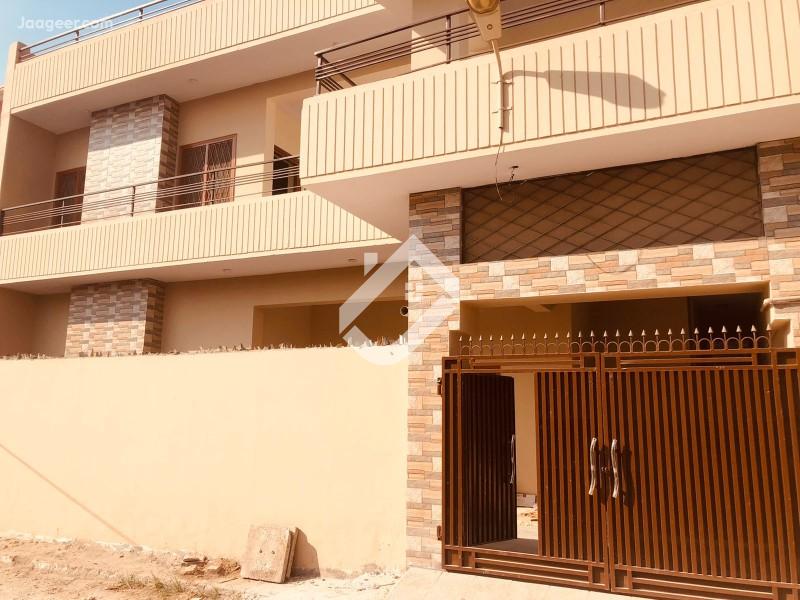 View  9 Marla Double Storey House For Sale In Farooq Colony in Farooq Colony, Sargodha