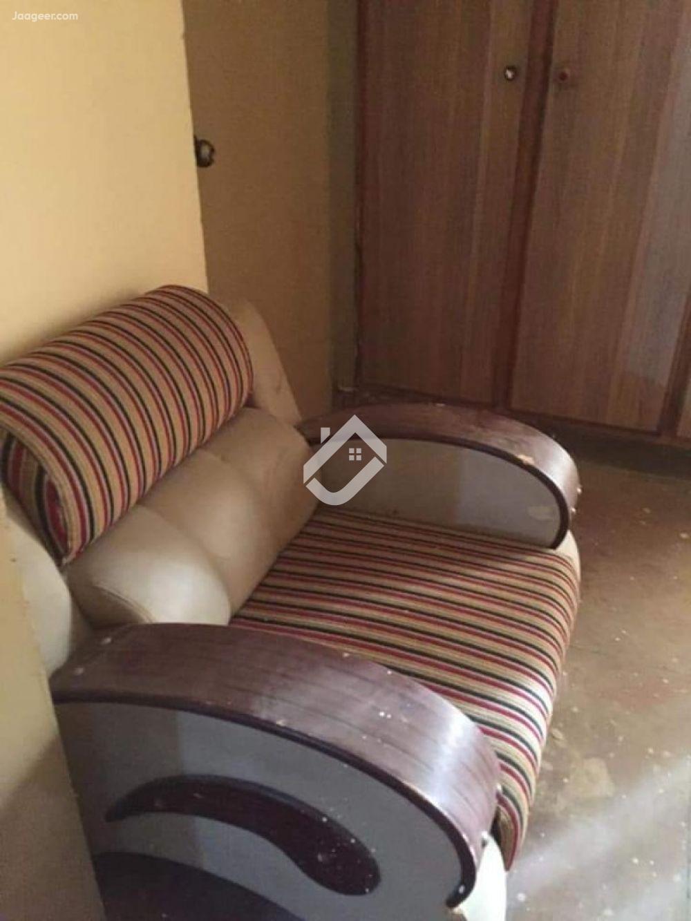 10 Marla Flat For Rent In Wapda Town Phase 2 Lahore