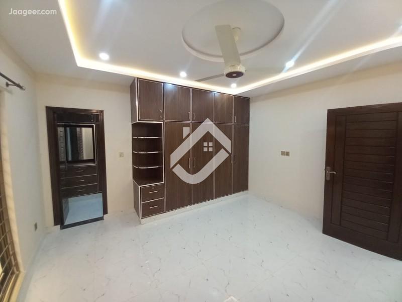 View  10 Marla Upper Portion  House For Rent In Bahria Town  in Bahria Town, Lahore