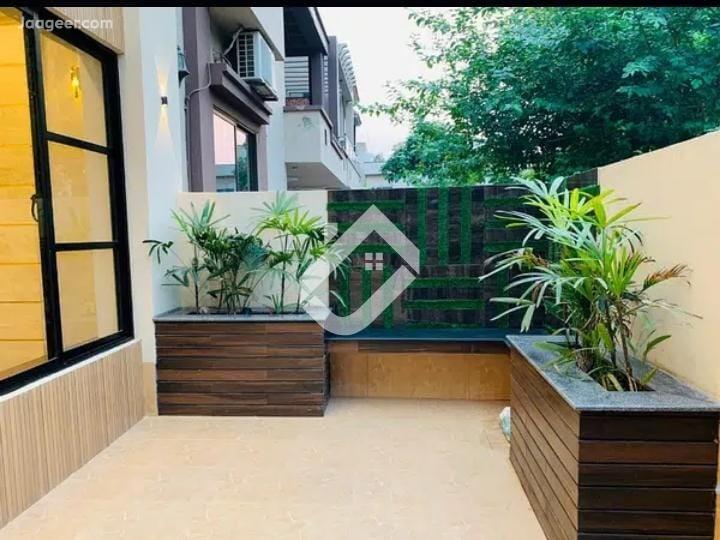 View  10 Marla House For Sale In Bahria Town   in Bahria Town, Lahore