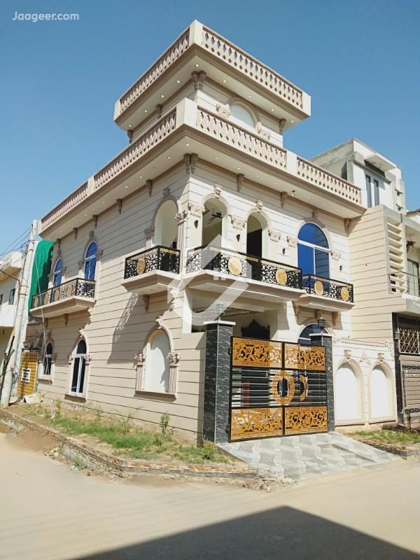 View  3.5 Marla Double Storey Corner House For Sale In Khayaban E Naveed in Khayaban E Naveed, Sargodha