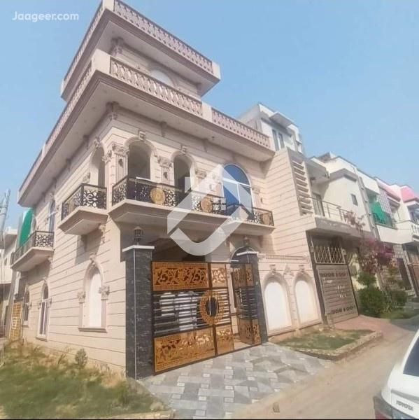 View  4 Marla Double Storey Corner House For Sale In Khayaban E Naveed in Khayaban E Naveed, Sargodha