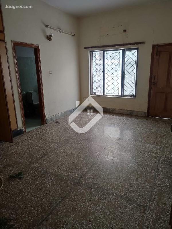 12.4 Marla Lower Portion House For Rent In G-11 in G-11, Islamabad