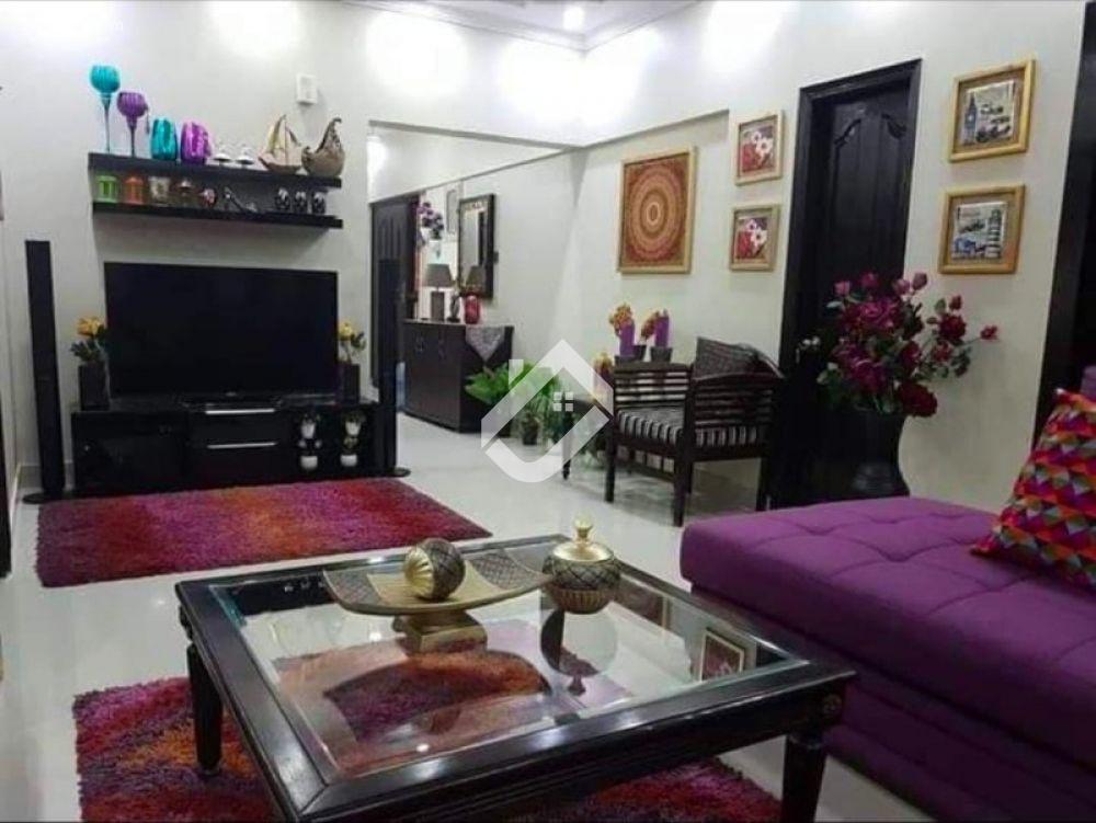 Flat for sale deals in gulistan e johar