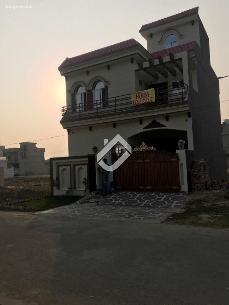 View  5 Marla Beautiful Double Storey House Is Available For Sale  In Khayaban E Ameen in Khayaban E Ameen, Lahore