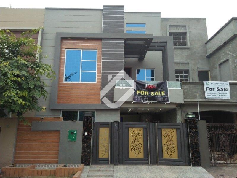 5 Marla Double Storey House Is Available For Sale In Bahria Town  in Bahria Town, Lahore