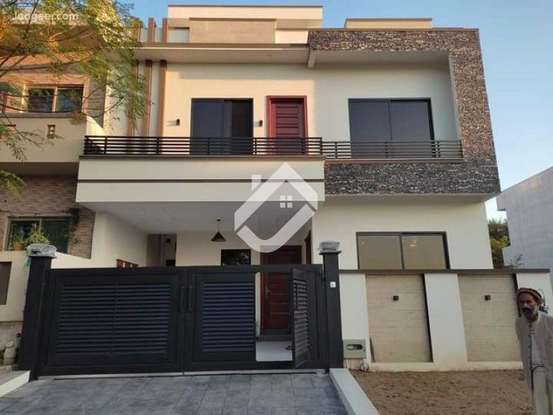 5 Marla House Is Available For Rent In Sarfaraz Colony  in Sarfraz Colony, Faisalabad