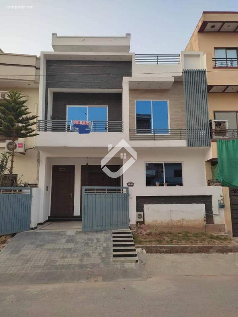View  5 Marla House Is Available For Rent In Sarfraz Colony in Sarfraz Colony, Faisalabad