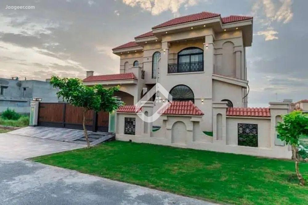 View  500 Sqyd  Luxury Villa  Is Available For Sale In DHA Karachi in DHA Phase 7, Karachi