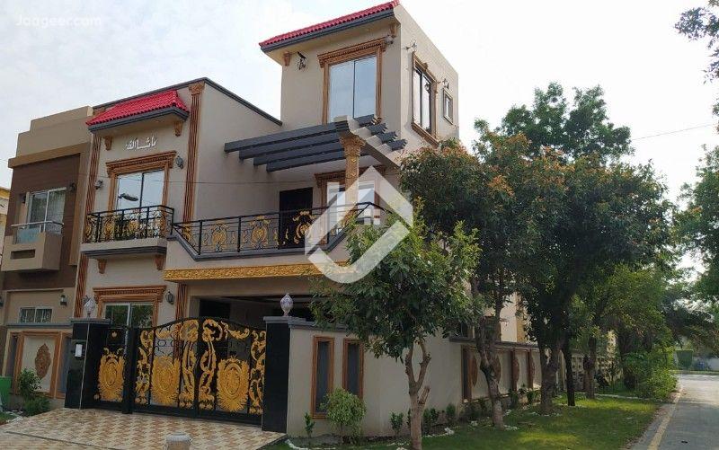 View  8 Marla Corner  Double Storey House Is Available For Sale In Bahria Town Ali Block  in Bahria Town, Lahore